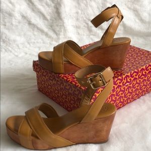 Tory Burch - Almita Leather Wedge Platform Sandals